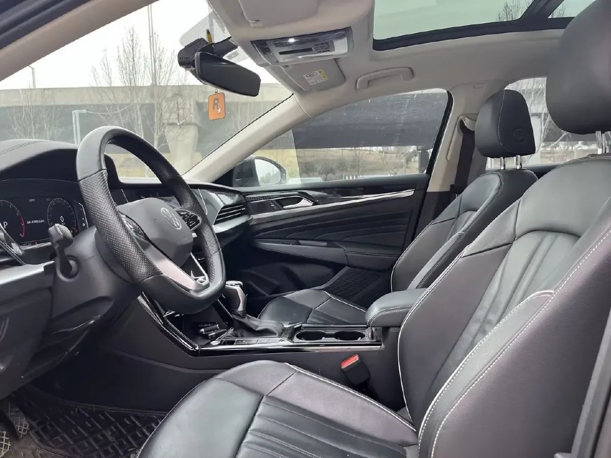 2023 Volkswagen Passat 2.0T 186HP L4 7DCT,autocango,china used car exporter,china ev exporter,chinese used car exporter,chinese used ev exporter