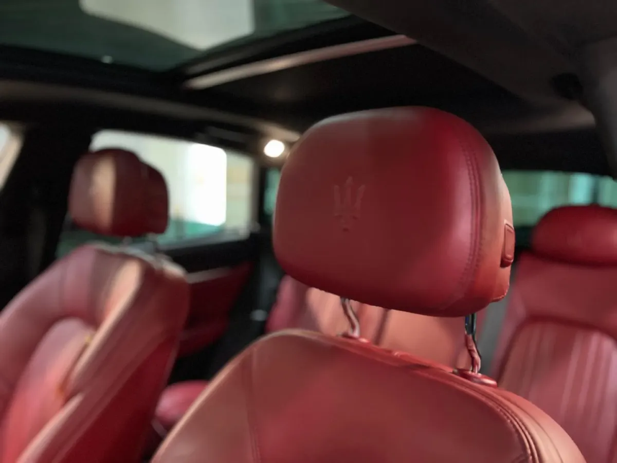 2022 Maserati Levante 2.0T 330HP L4 8AT,autocango,china used car exporter,china ev exporter,chinese used car exporter,chinese used ev exporter