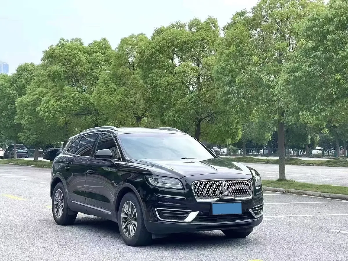 2019 Lincoln Nautilus 2.7T 329HP V6 8AT,autocango,china used car exporter,china ev exporter,chinese used car exporter,chinese used ev exporter
