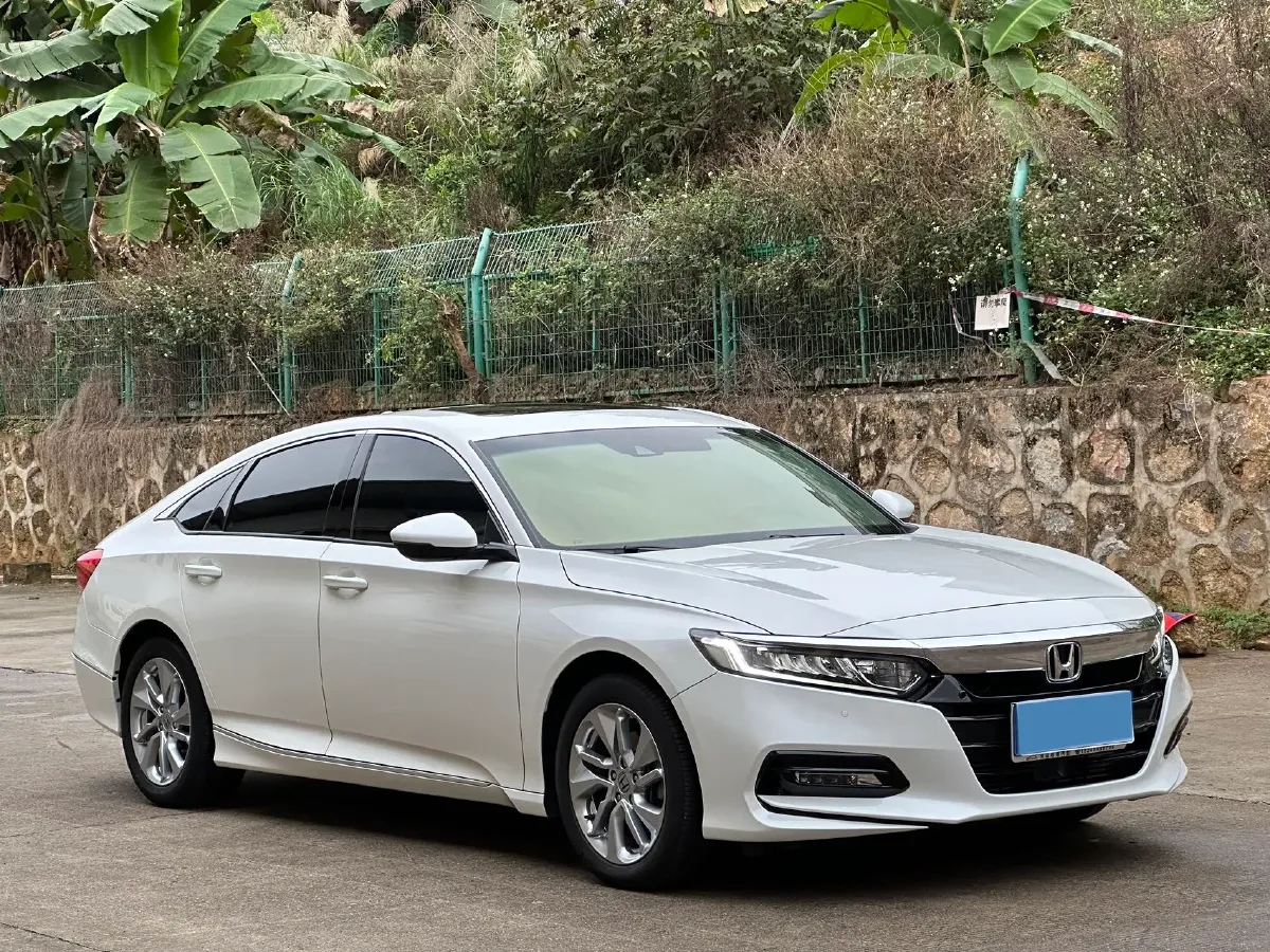 2018 Honda Accord 1.5T 194HP L4 CVT,autocango,china used car exporter,china ev exporter,chinese used car exporter,chinese used ev exporter