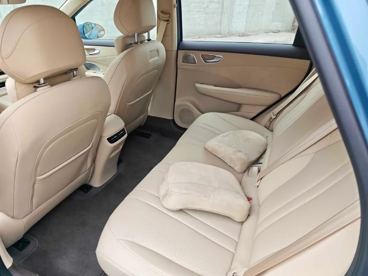 2025 HIMA Shangjie H5 REEV 98HP REEV,autocango,china used car exporter,china ev exporter,chinese used car exporter,chinese used ev exporter