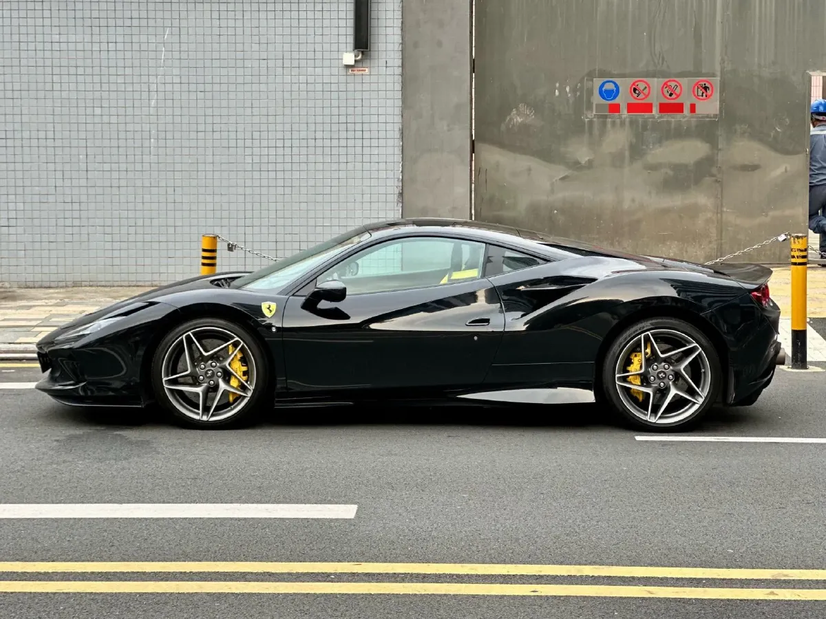 2019 Aston Martin DB11 5.2T 639HP V12 8AT,autocango,china used car exporter,china ev exporter,chinese used car exporter,chinese used ev exporter