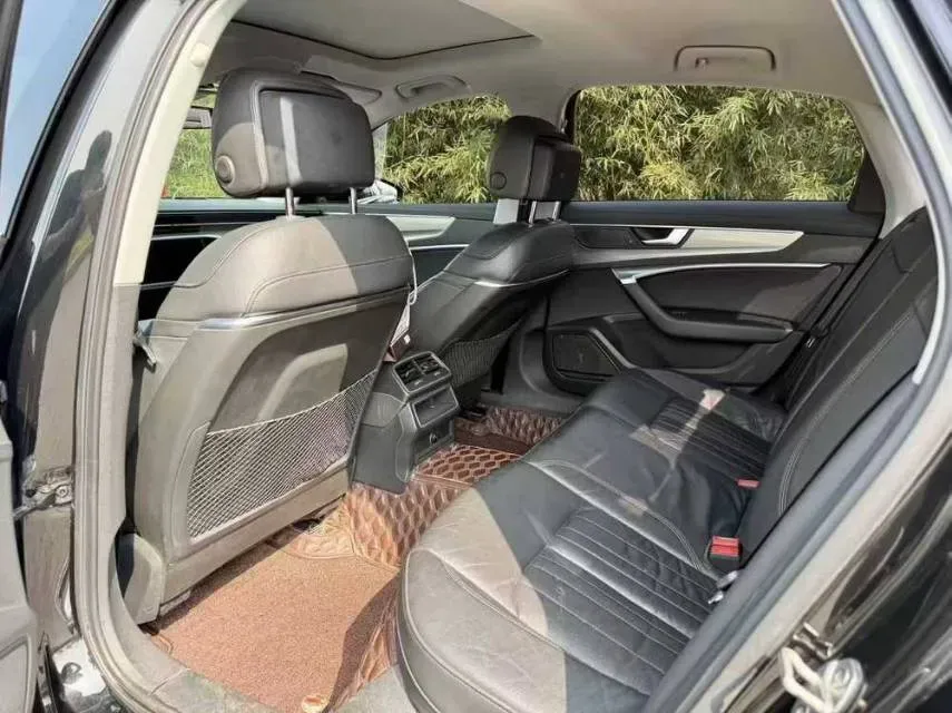 2023 Audi A6L 2.0T 190HP L4 7DCT,autocango,china used car exporter,china ev exporter,chinese used car exporter,chinese used ev exporter