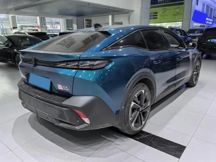 2023 Peugeot 408X 1.6T 175HP L4 8AT,autocango,china used car exporter,china ev exporter,chinese used car exporter,chinese used ev exporter