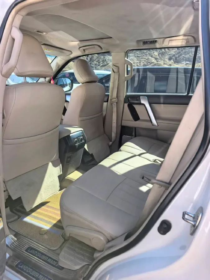 2018 Land Rover Discovery Sport 2.0T 241HP L4 9AT,autocango,china used car exporter,china ev exporter,chinese used car exporter,chinese used ev exporter