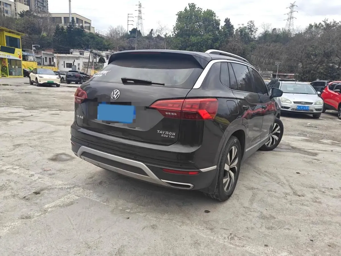 2019 Jeep Cherokee 2.0T 234HP L4 9AT,autocango,china used car exporter,china ev exporter,chinese used car exporter,chinese used ev exporter