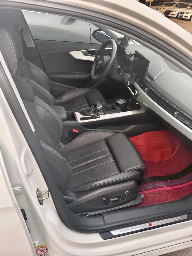 2020 Audi A4L 2.0T 190HP L4 7DCT,autocango,china used car exporter,china ev exporter,chinese used car exporter,chinese used ev exporter