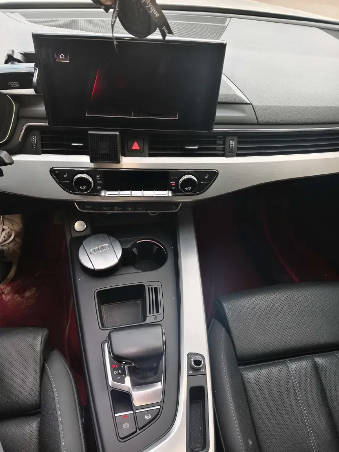 2020 Audi A4L 2.0T 190HP L4 7DCT,autocango,china used car exporter,china ev exporter,chinese used car exporter,chinese used ev exporter