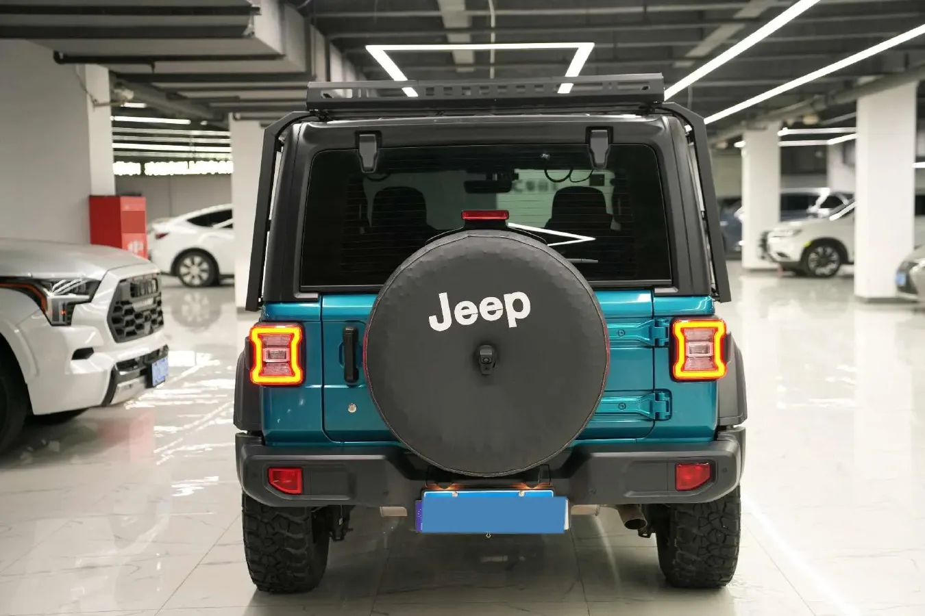 2019 Jeep Wrangler 2.0T 266HP L4 8AT,autocango,china used car exporter,china ev exporter,chinese used car exporter,chinese used ev exporter