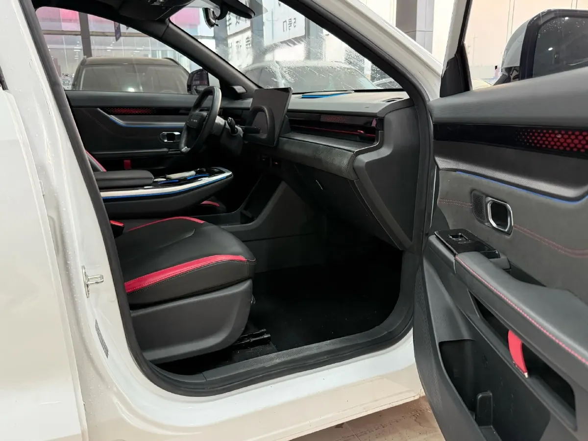 2022 Jetour DASHING 1.6T 197HP L4 7DCT,autocango,china used car exporter,china ev exporter,chinese used car exporter,chinese used ev exporter