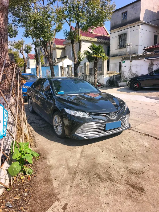 2019 Toyota Camry 2.5L 209HP L4 8AT,autocango,china used car exporter,china ev exporter,chinese used car exporter,chinese used ev exporter
