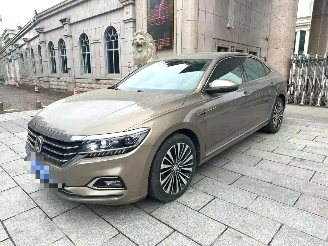 2019 Volkswagen Passat 2.0T 220HP L4 7DCT,autocango,china used car exporter,china ev exporter,chinese used car exporter,chinese used ev exporter