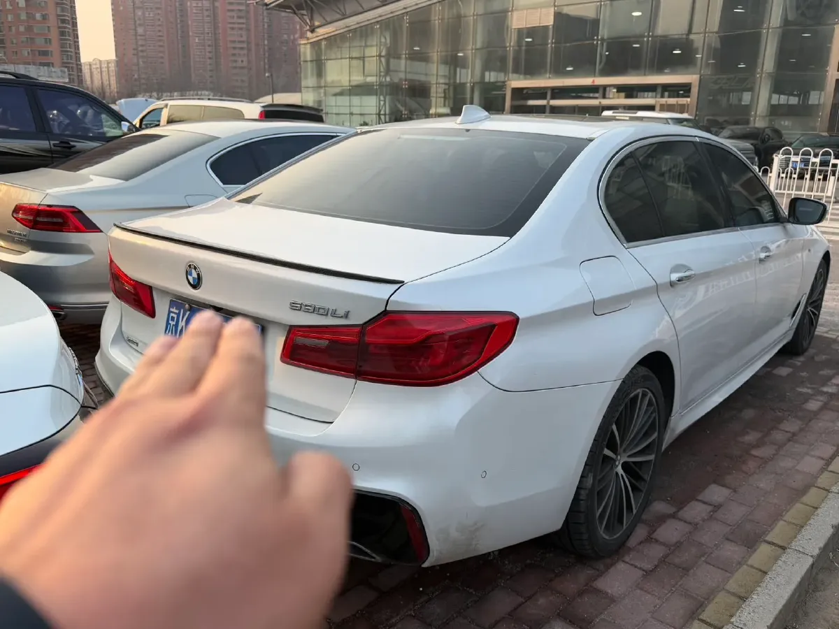 2020 BMW 5 Series 2.0T 252HP L4 8AT,autocango,china used car exporter,china ev exporter,chinese used car exporter,chinese used ev exporter