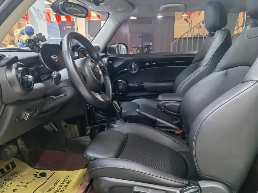 2023 MINI MINI 1.5T 136HP L3 7DCT,autocango,china used car exporter,china ev exporter,chinese used car exporter,chinese used ev exporter