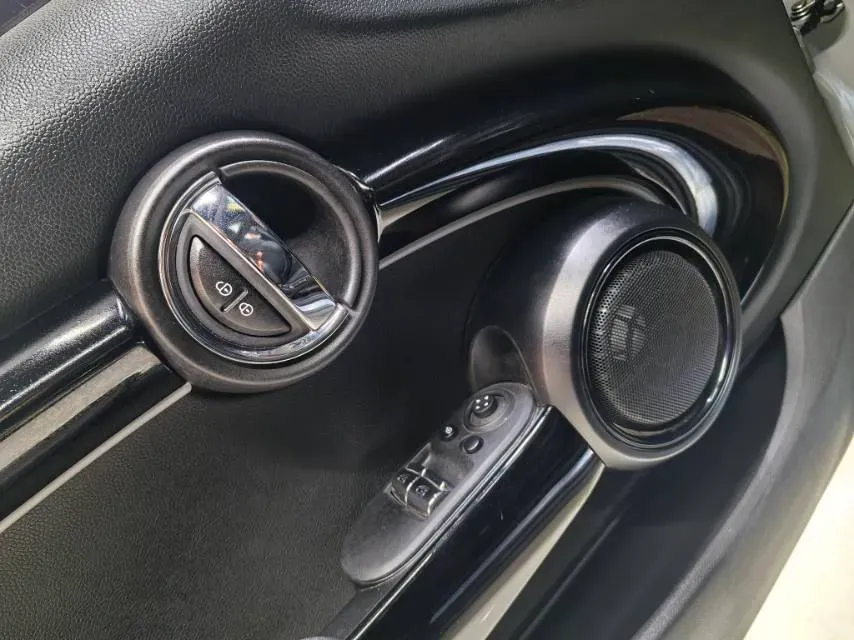 2023 MINI MINI 1.5T 136HP L3 7DCT,autocango,china used car exporter,china ev exporter,chinese used car exporter,chinese used ev exporter