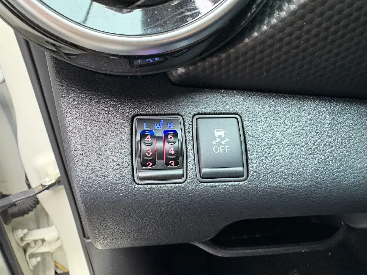 2022 Nissan Kicks 1.5L 122HP L4 CVT,autocango,china used car exporter,china ev exporter,chinese used car exporter,chinese used ev exporter