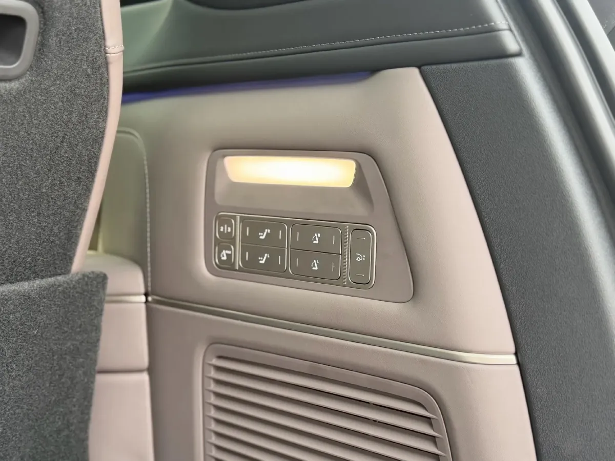 2026 NIO ES8 BEV,autocango,china used car exporter,china ev exporter,chinese used car exporter,chinese used ev exporter