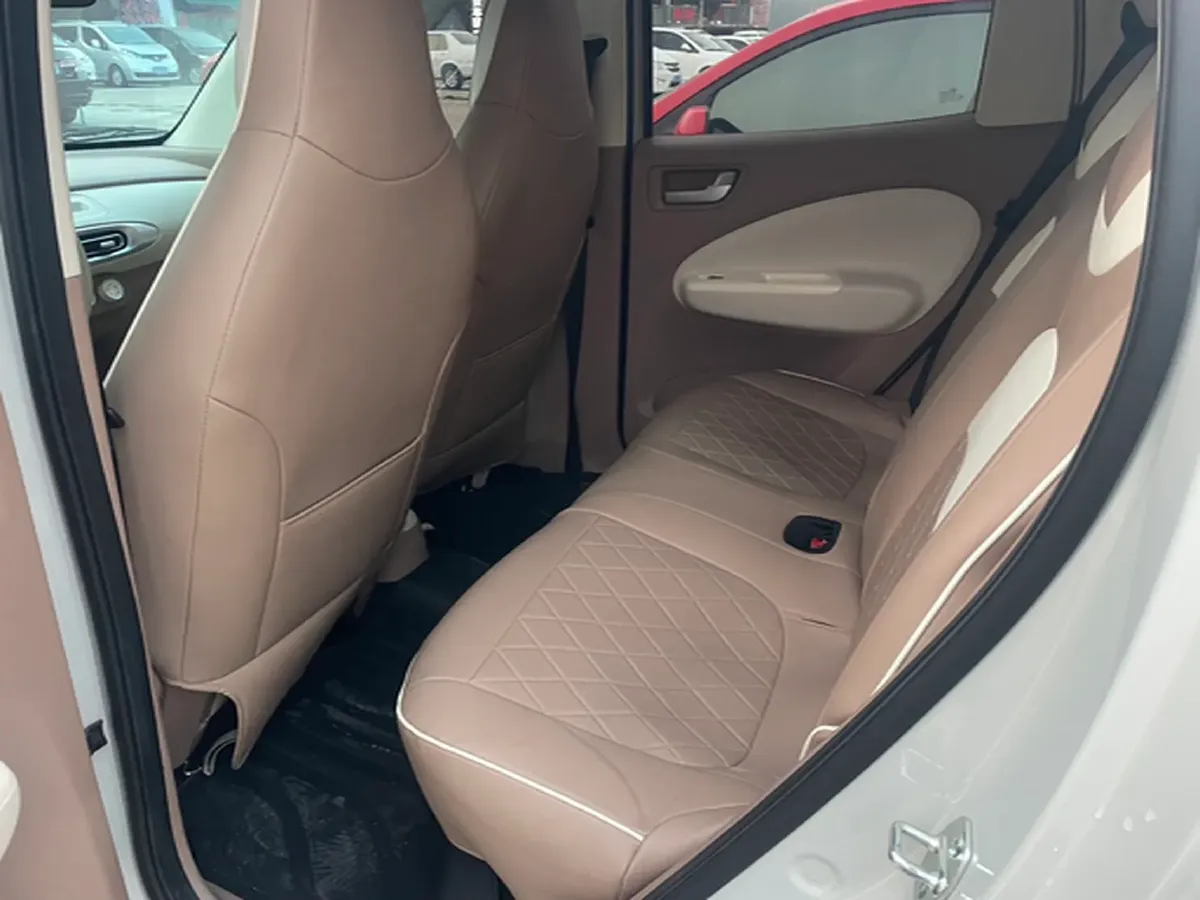 2025 WuLing HongGuang MINI EV BEV 16.2KWH,autocango,china used car exporter,china ev exporter,chinese used car exporter,chinese used ev exporter