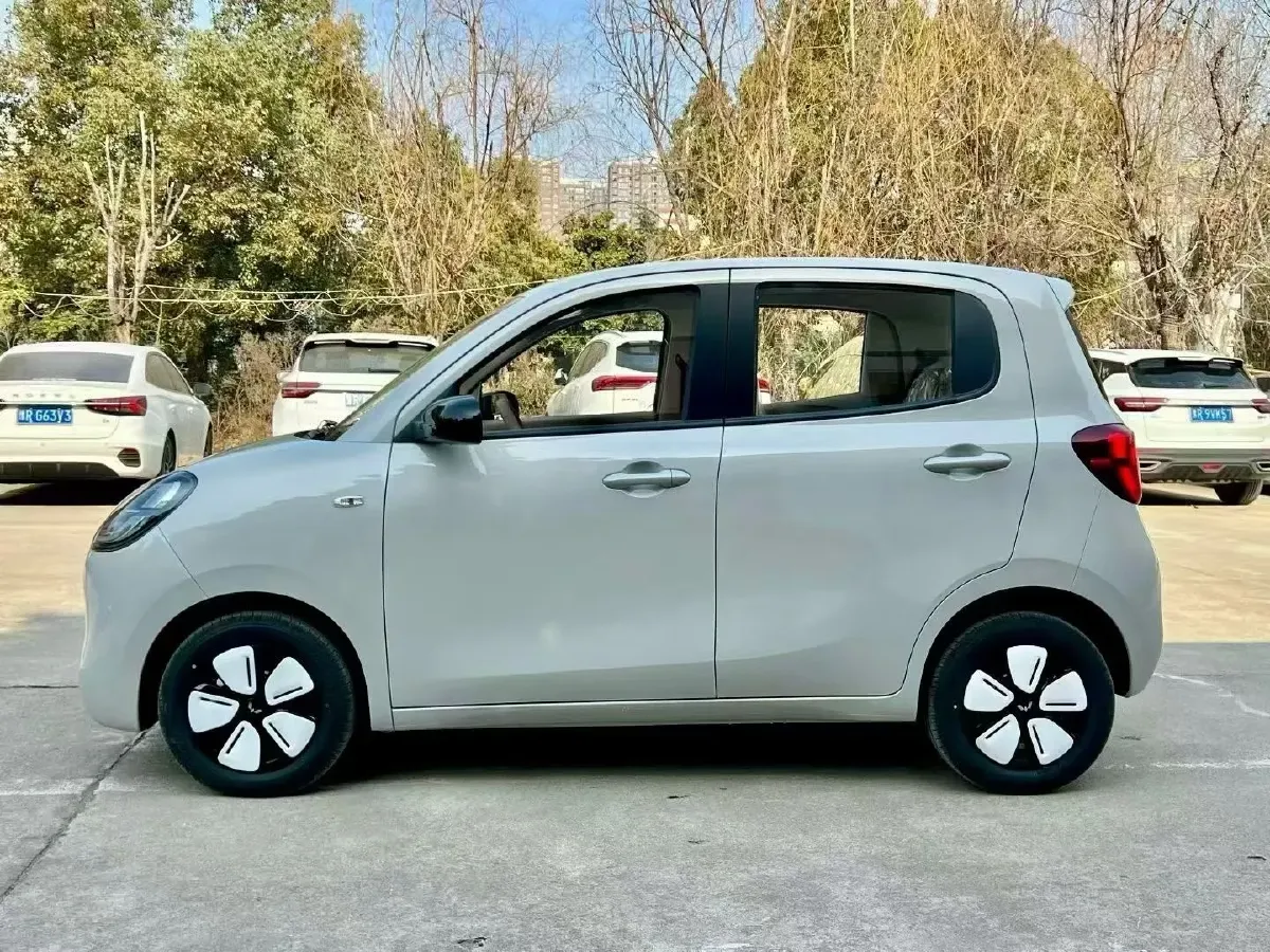 2025 WuLing HongGuang MINI EV BEV 16.2KWH,autocango,china used car exporter,china ev exporter,chinese used car exporter,chinese used ev exporter