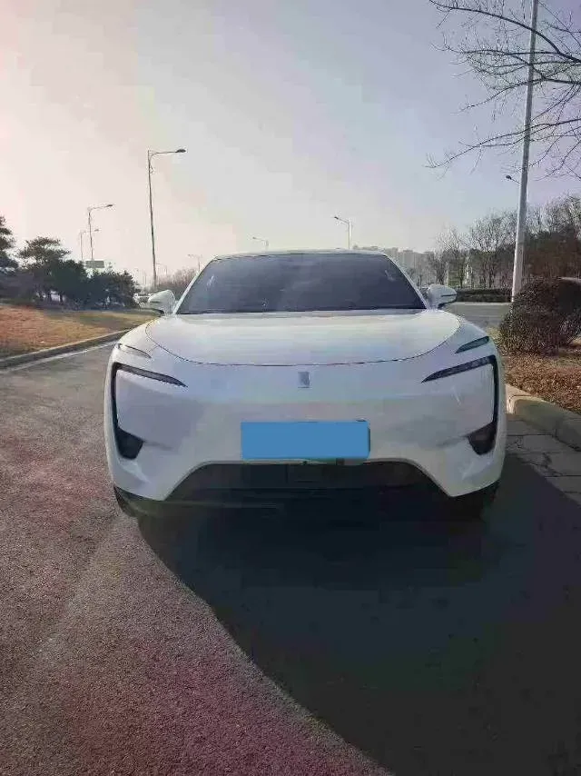 2025 Avatr 11 1.5T 156HP L4 REEV,autocango,china used car exporter,china ev exporter,chinese used car exporter,chinese used ev exporter