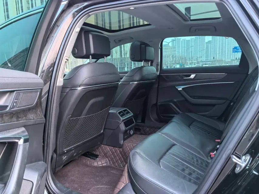 2021 Audi A6L 2.0T 224HP L4 7DCT,autocango,china used car exporter,china ev exporter,chinese used car exporter,chinese used ev exporter