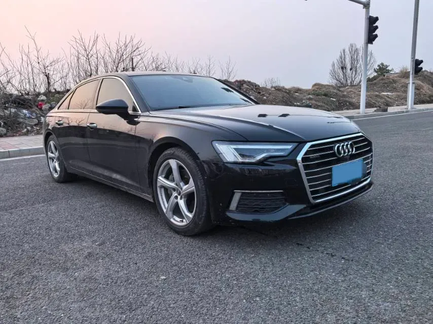 2021 Audi A6L 2.0T 224HP L4 7DCT,autocango,china used car exporter,china ev exporter,chinese used car exporter,chinese used ev exporter