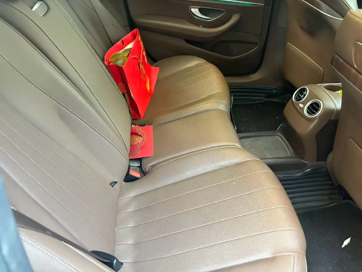 2020 Mercedes-Benz E Class 2.0T 258HP L4 9AT,autocango,china used car exporter,china ev exporter,chinese used car exporter,chinese used ev exporter