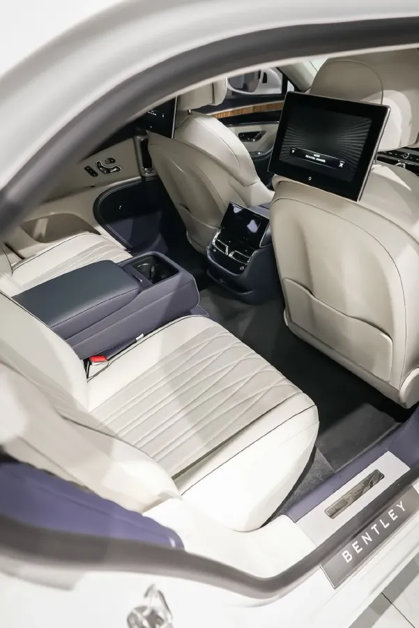 2021 Bentley Flying Spur 4.0T 550HP V8 8DCT,autocango,china used car exporter,china ev exporter,chinese used car exporter,chinese used ev exporter