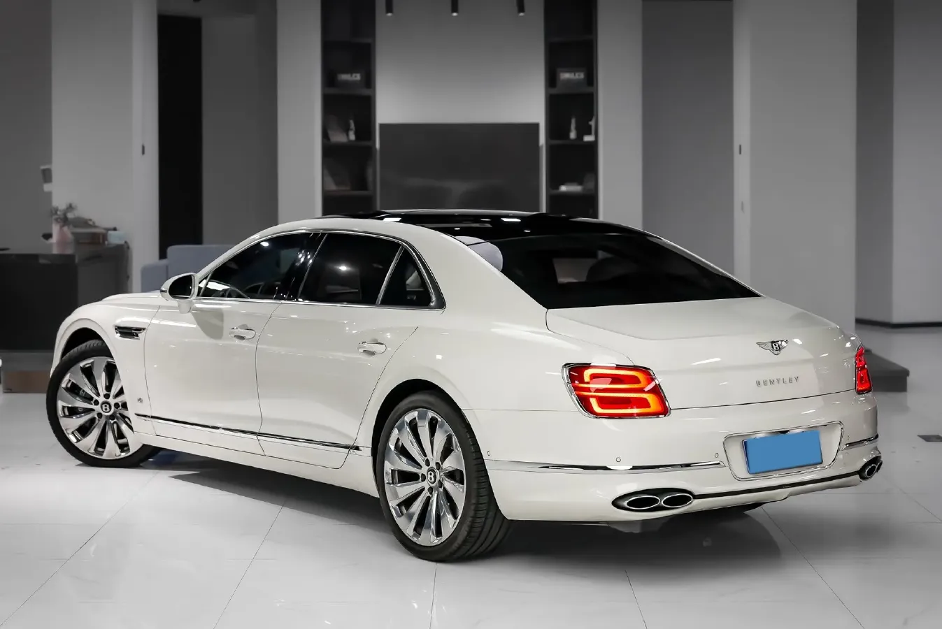 2021 Bentley Flying Spur 4.0T 550HP V8 8DCT,autocango,china used car exporter,china ev exporter,chinese used car exporter,chinese used ev exporter