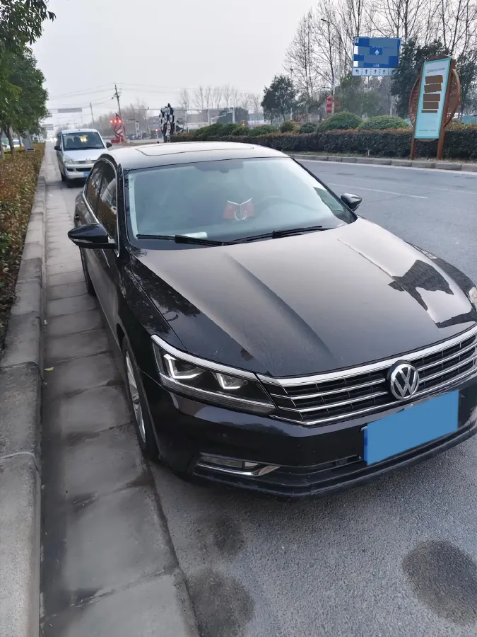 2017 Volkswagen Passat 1.8T 180HP L4 7DCT,autocango,china used car exporter,china ev exporter,chinese used car exporter,chinese used ev exporter