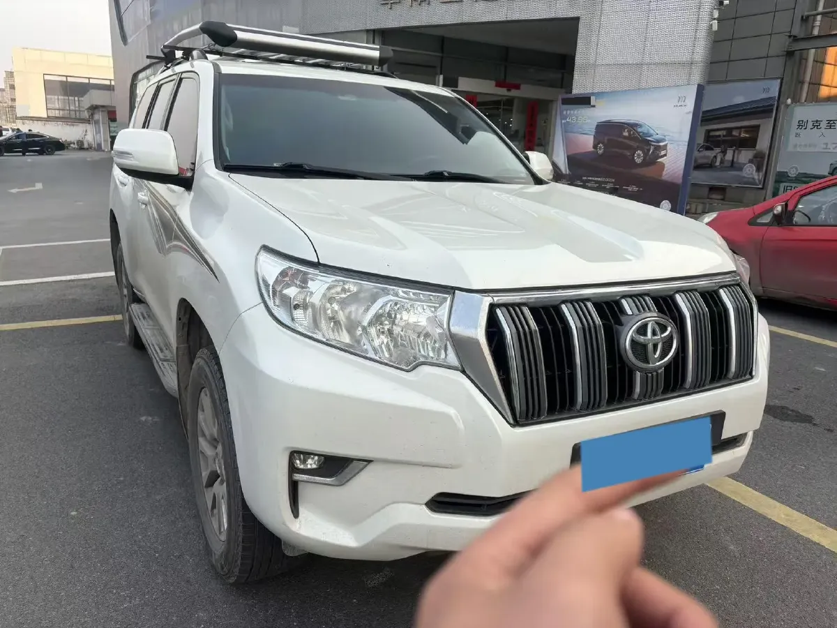 2018 Land Rover Discovery Sport 2.0T 241HP L4 9AT,autocango,china used car exporter,china ev exporter,chinese used car exporter,chinese used ev exporter