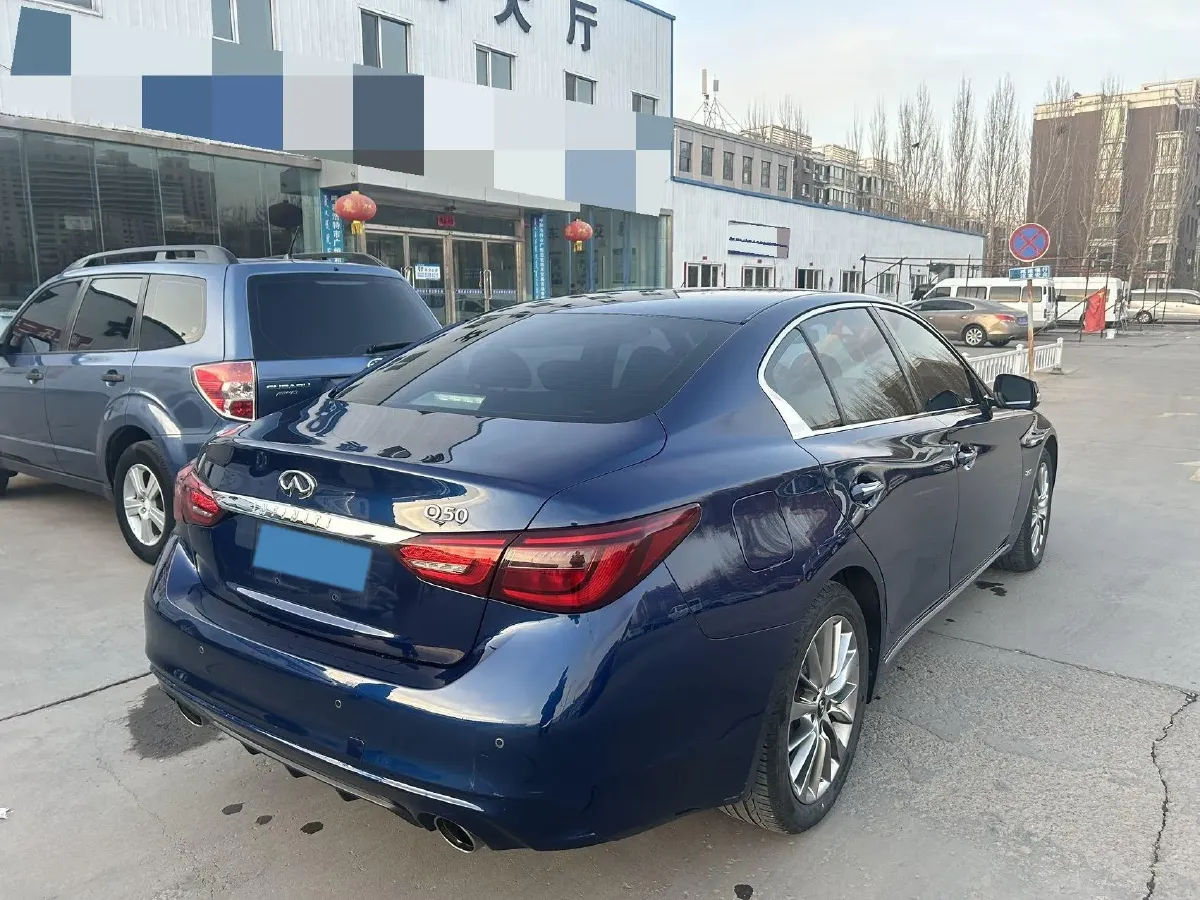 2018 Jeep Grand Commander 2.0T 265HP L4 9AT,autocango,china used car exporter,china ev exporter,chinese used car exporter,chinese used ev exporter