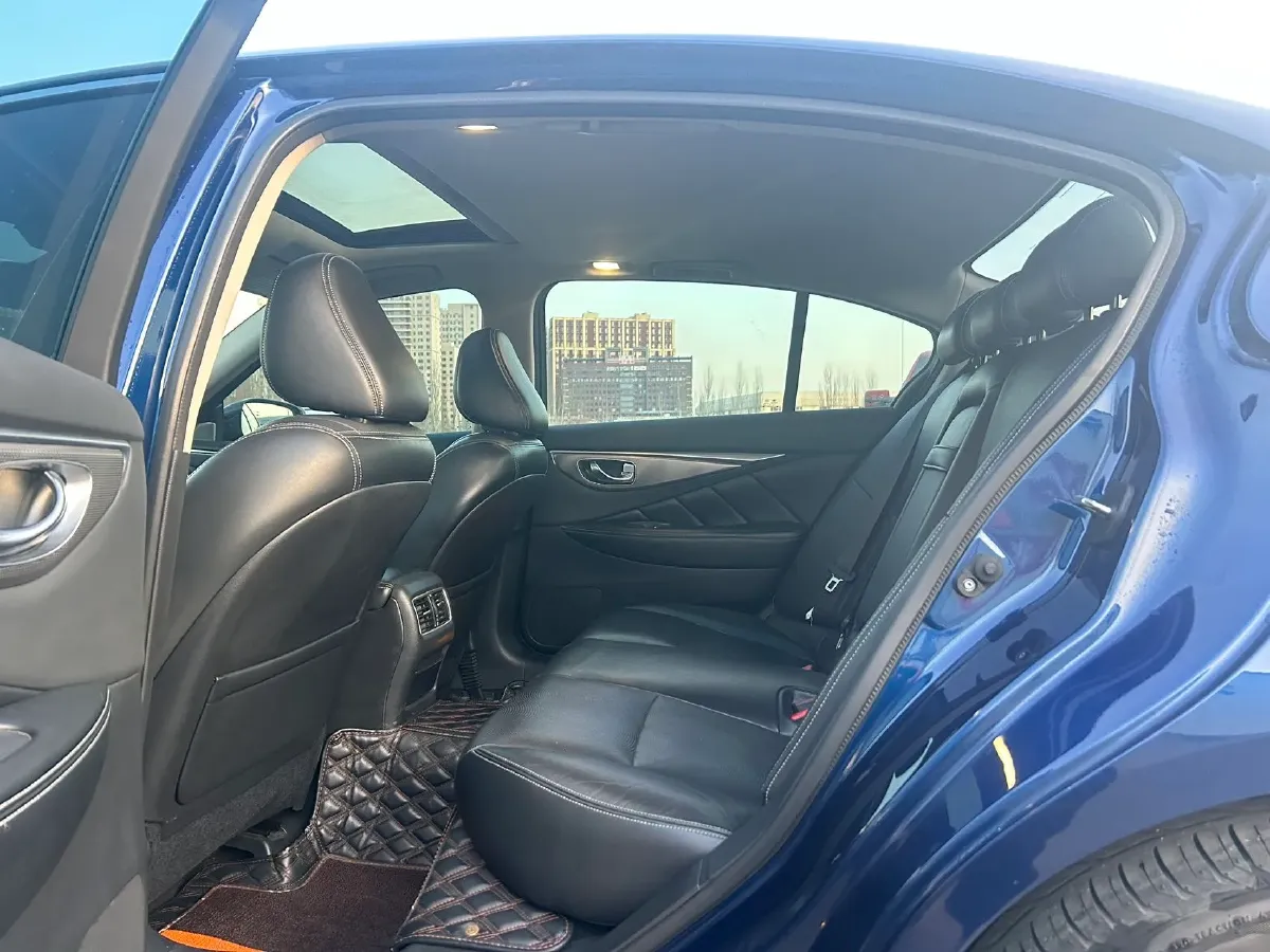 2018 Jeep Grand Commander 2.0T 265HP L4 9AT,autocango,china used car exporter,china ev exporter,chinese used car exporter,chinese used ev exporter