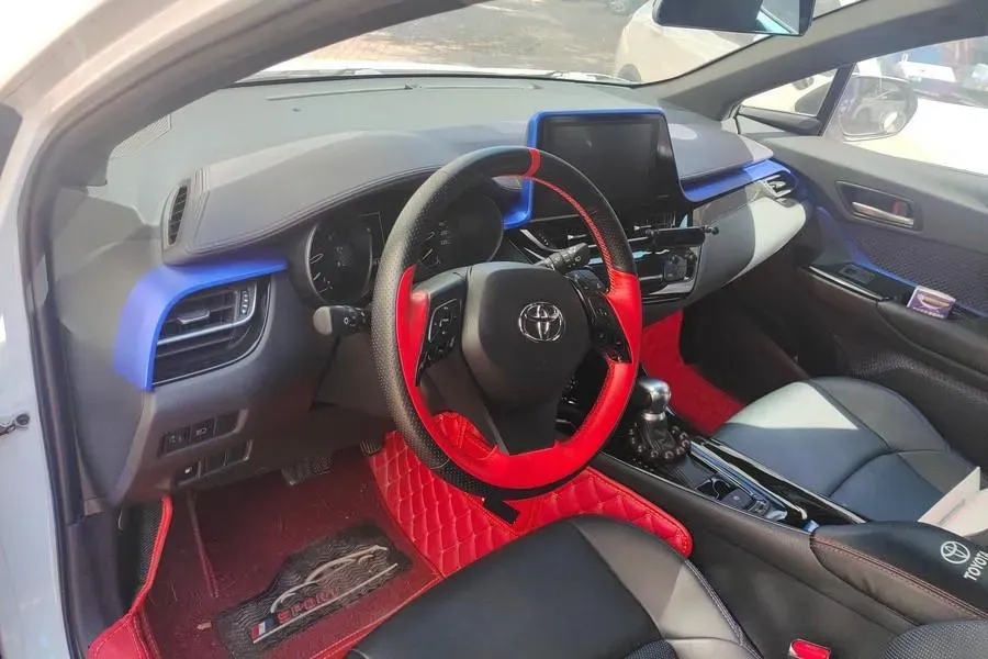 2020 Toyota C-HR 2.0L 171HP L4 CVT,autocango,china used car exporter,china ev exporter,chinese used car exporter,chinese used ev exporter