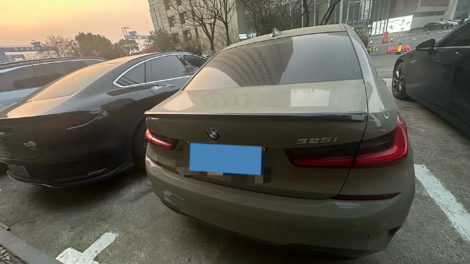 2021 BMW 3 Series 2.0T 184HP L4 8AT,autocango,china used car exporter,china ev exporter,chinese used car exporter,chinese used ev exporter