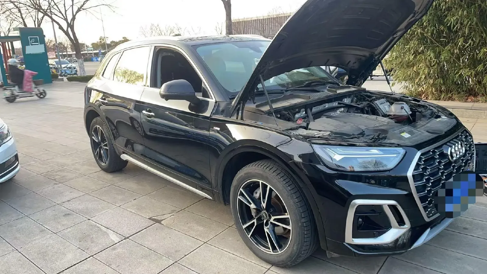 2022 Audi Q5L 2.0T 190HP L4 7DCT,autocango,china used car exporter,china ev exporter,chinese used car exporter,chinese used ev exporter