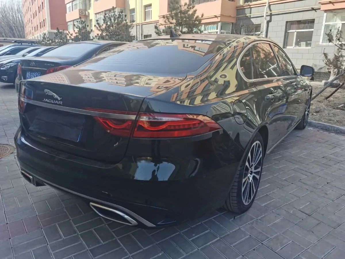 2022 Jaguar XFL 2.0T 250HP L4 8AT,autocango,china used car exporter,china ev exporter,chinese used car exporter,chinese used ev exporter