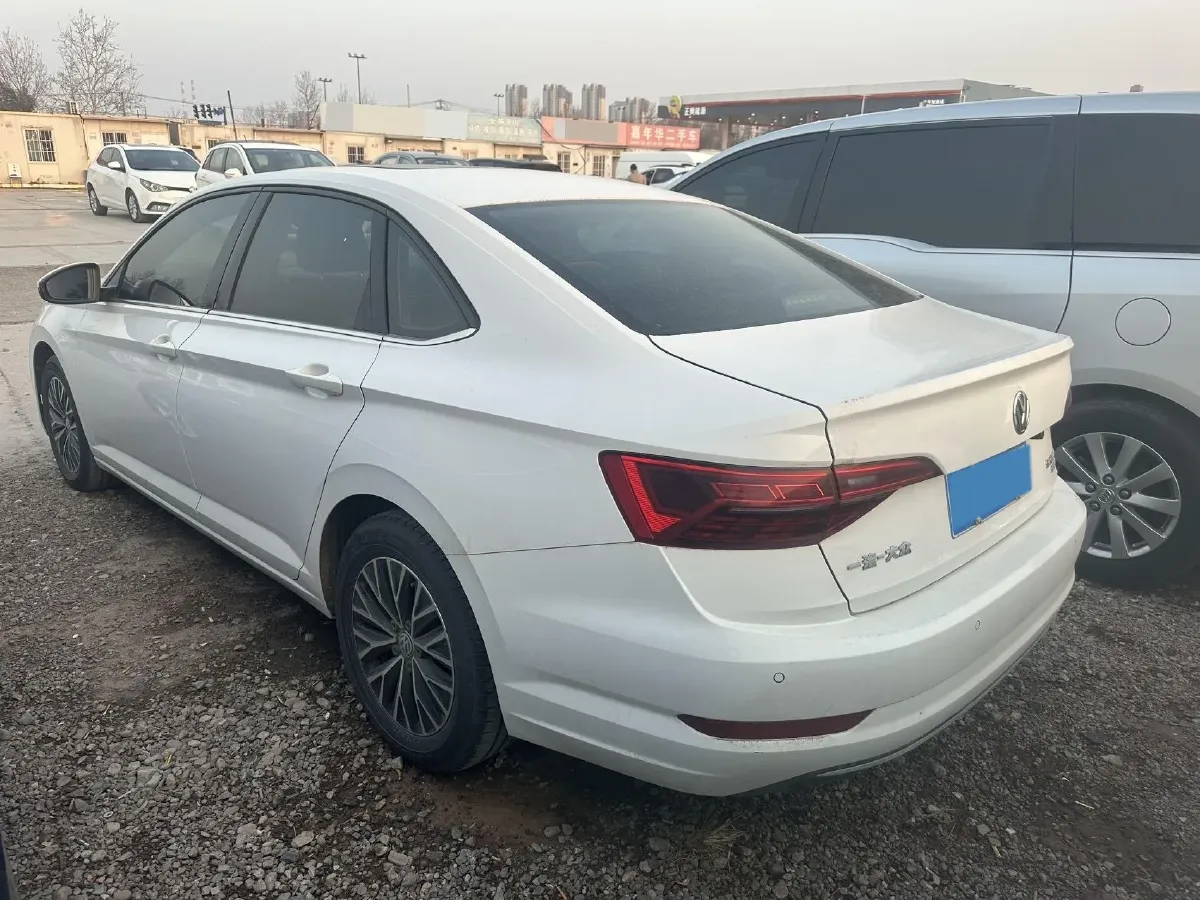2019 Volkswagen Sagitar 1.2T 116HP L4 5MT,autocango,china used car exporter,china ev exporter,chinese used car exporter,chinese used ev exporter