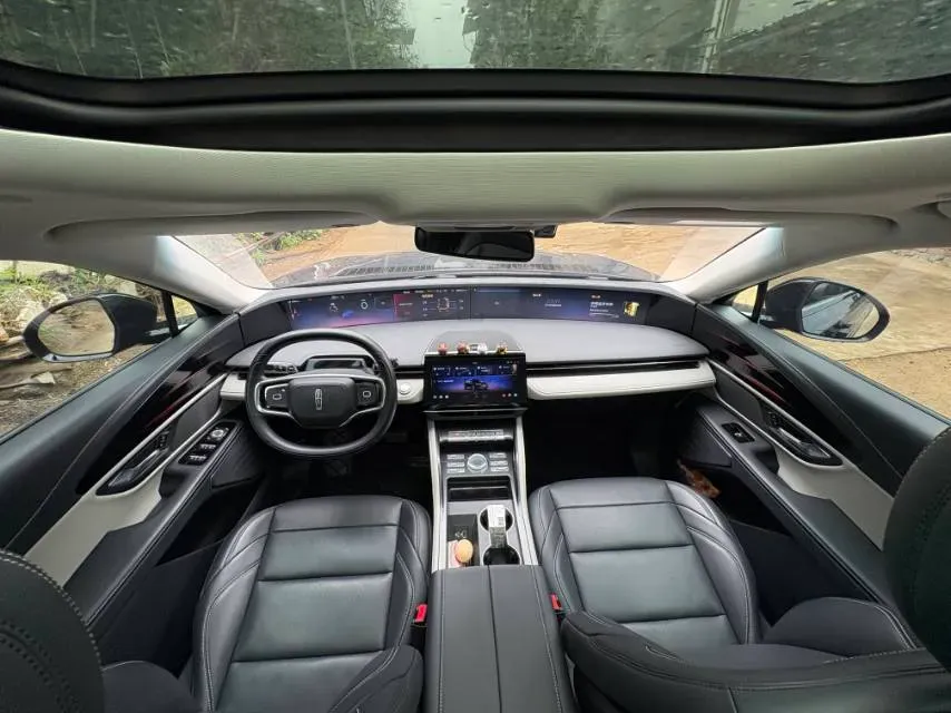 2023 Lincoln Nautilus 2.0T 261HP L4 8AT,autocango,china used car exporter,china ev exporter,chinese used car exporter,chinese used ev exporter