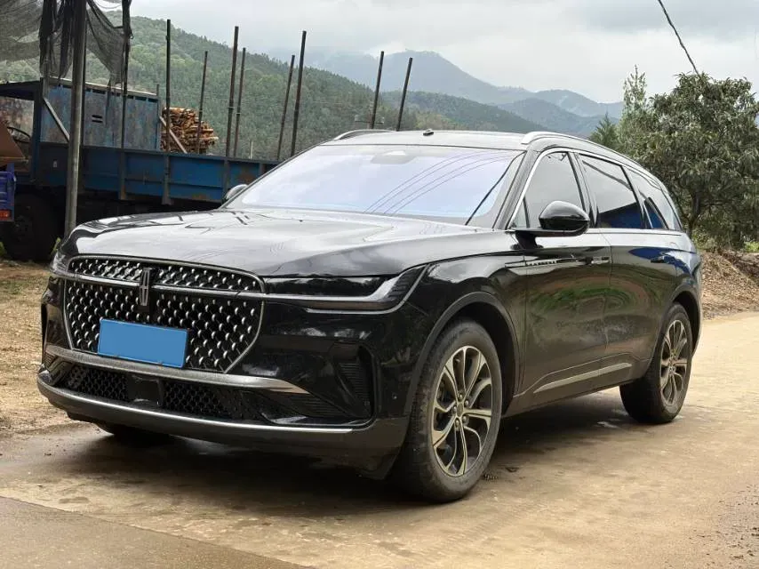 2023 Lincoln Nautilus 2.0T 261HP L4 8AT,autocango,china used car exporter,china ev exporter,chinese used car exporter,chinese used ev exporter