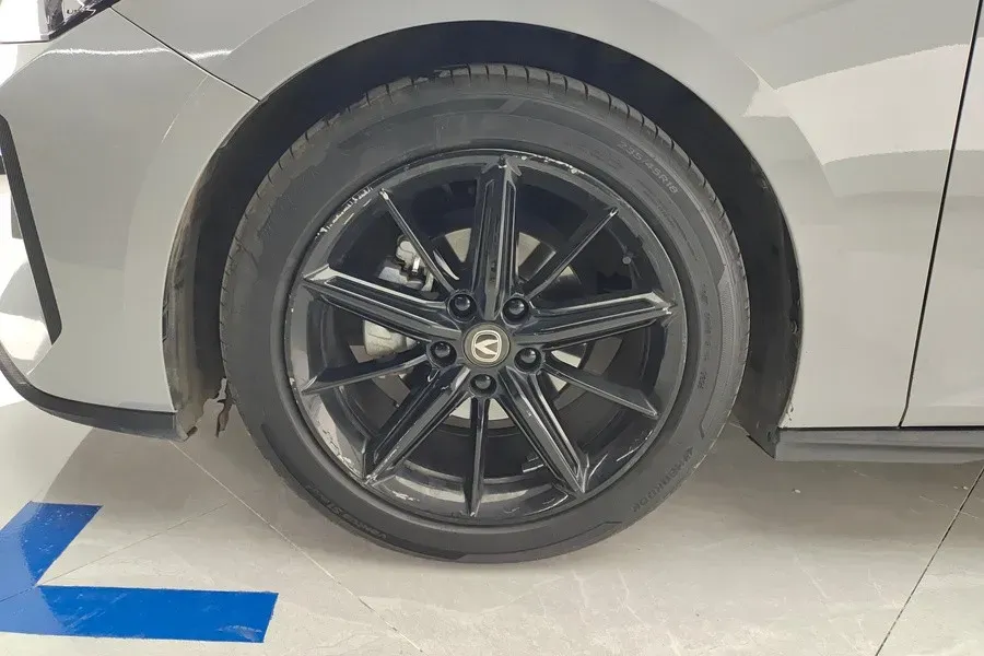 2022 ChangAn UNI-V 1.5T 188HP L4 7DCT,autocango,china used car exporter,china ev exporter,chinese used car exporter,chinese used ev exporter