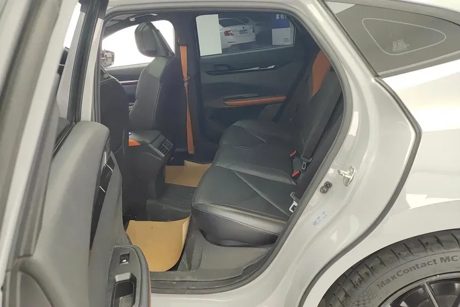 2022 ChangAn UNI-V 1.5T 188HP L4 7DCT,autocango,china used car exporter,china ev exporter,chinese used car exporter,chinese used ev exporter