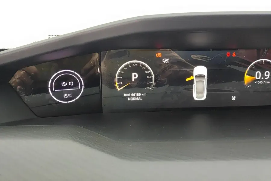 2022 ChangAn UNI-V 1.5T 188HP L4 7DCT,autocango,china used car exporter,china ev exporter,chinese used car exporter,chinese used ev exporter