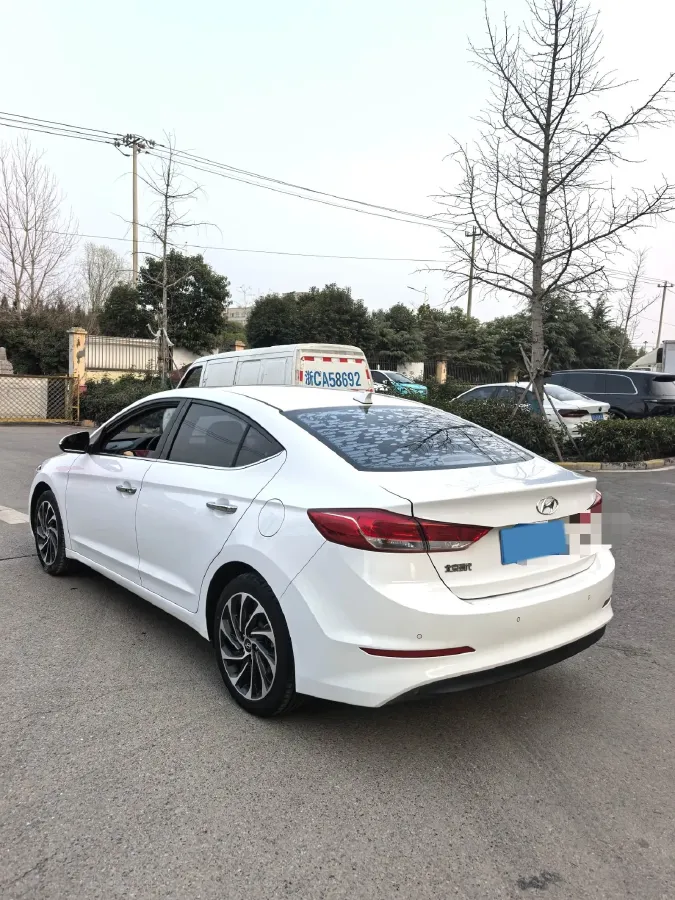 2020 Hyundai Elantra 1.5L 115HP L4 CVT,autocango,china used car exporter,china ev exporter,chinese used car exporter,chinese used ev exporter