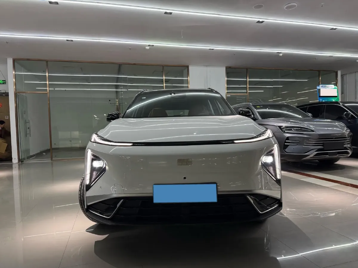 2025 Geely Galaxy L7 1.5L 112HP L4 1DHT PHEV 18.4KWH,autocango,china used car exporter,china ev exporter,chinese used car exporter,chinese used ev exporter