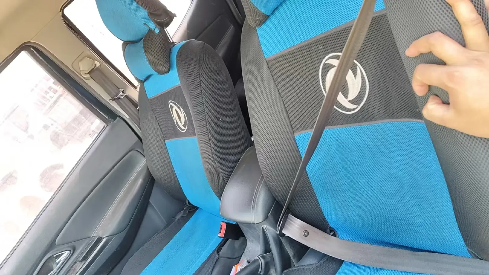 2021 Dongfeng RuiQi 2.4T 165HP L4 5MT,autocango,china used car exporter,china ev exporter,chinese used car exporter,chinese used ev exporter