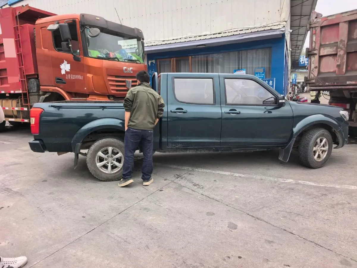 2021 Dongfeng RuiQi 2.4T 165HP L4 5MT,autocango,china used car exporter,china ev exporter,chinese used car exporter,chinese used ev exporter