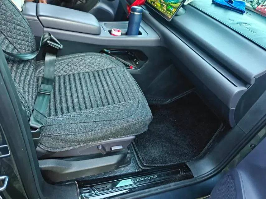 2024 Leapmotor C10 BEV 69.9KWH,autocango,china used car exporter,china ev exporter,chinese used car exporter,chinese used ev exporter