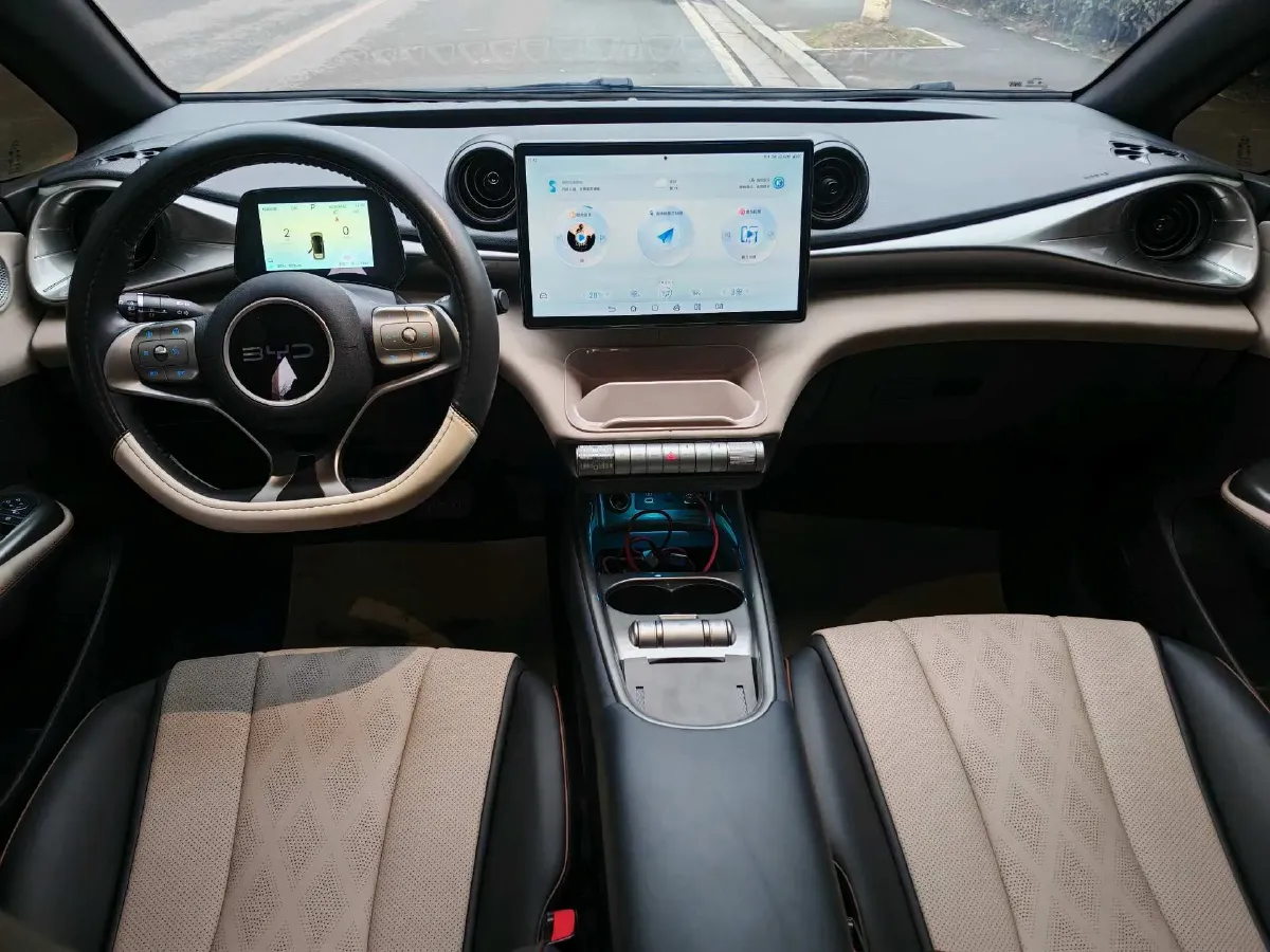 2025 BYD Dolphin BEV 44.928KWH,autocango,china used car exporter,china ev exporter,chinese used car exporter,chinese used ev exporter