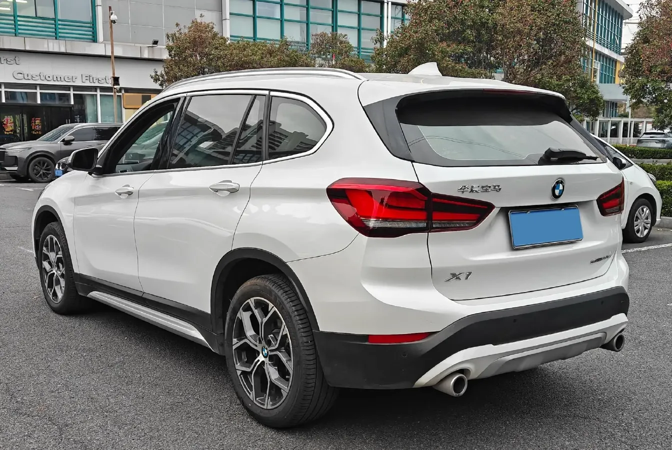 2022 BMW X1 1.5T 140HP L3 7DCT,autocango,china used car exporter,china ev exporter,chinese used car exporter,chinese used ev exporter